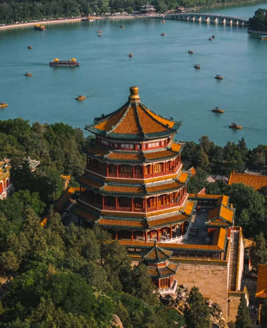 晚定制小包团汉服打卡故宫+露台俯瞰京城夜