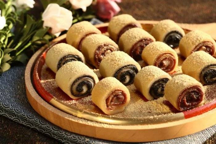 荐：专业地陪带你深度游故宫长城定制专属行j9九游会真人第一品牌北京私人导游服务推(图2)